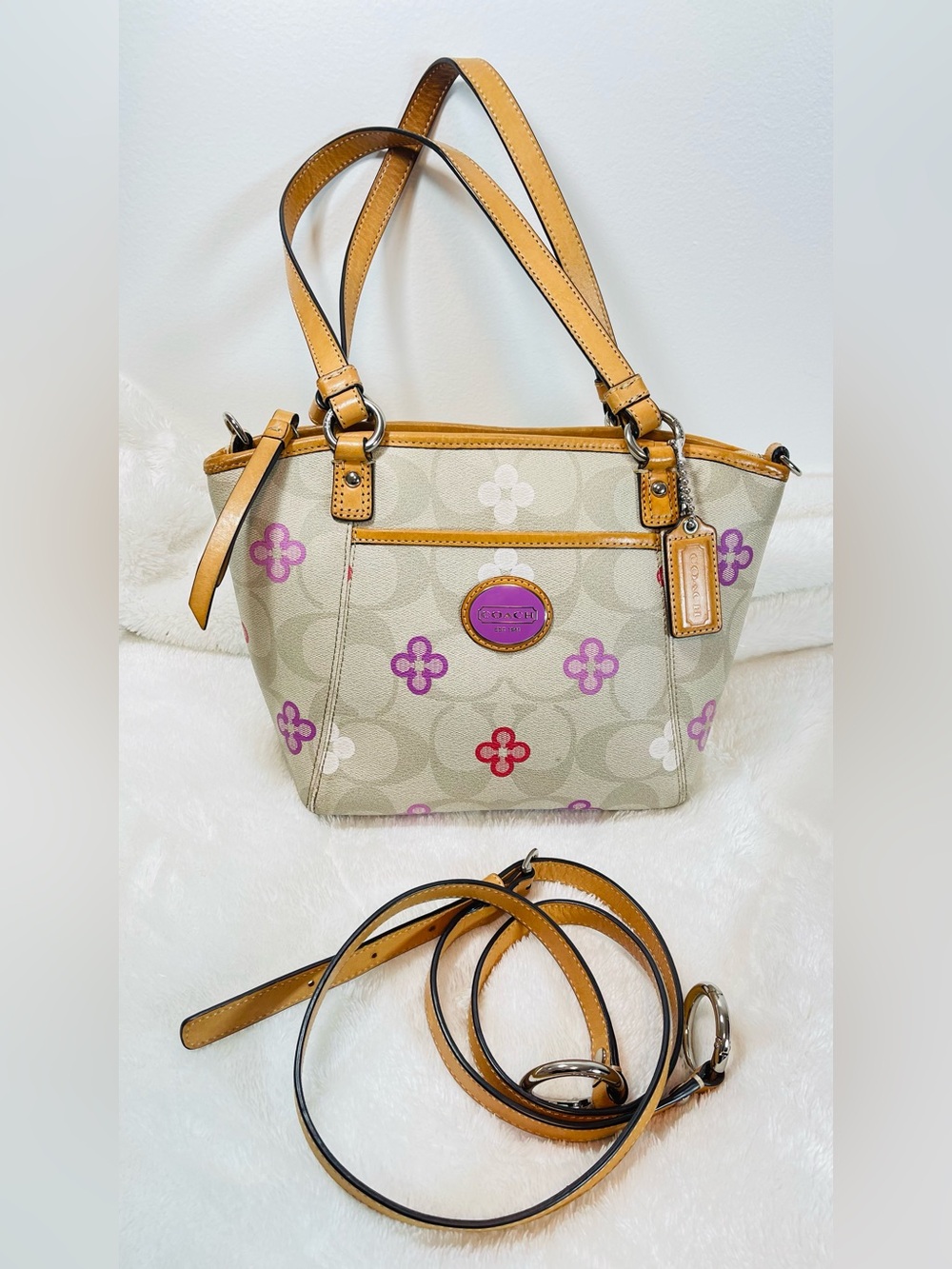 Coach Authentic Clover